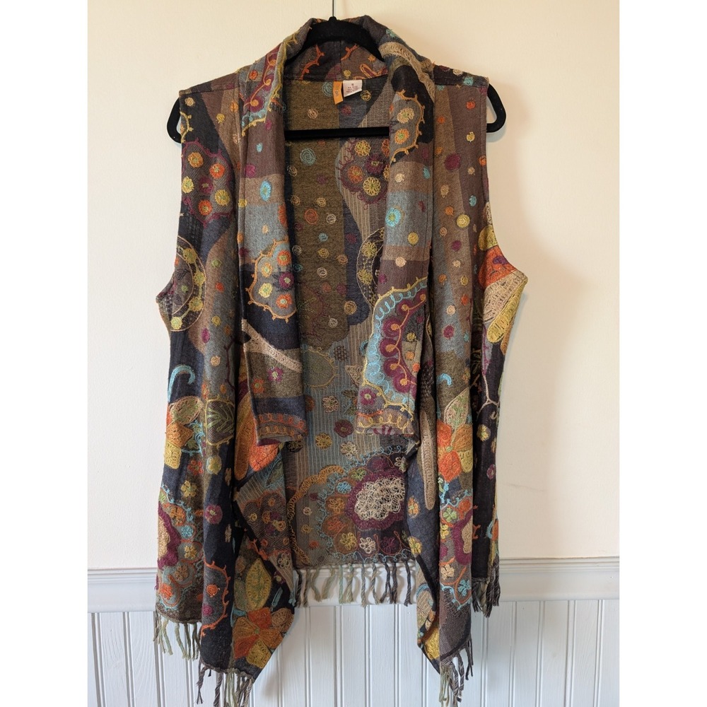 ANU Wool Vest Size Small Embroidered Boho Chic Fringe Art To Wear Drapey 70s